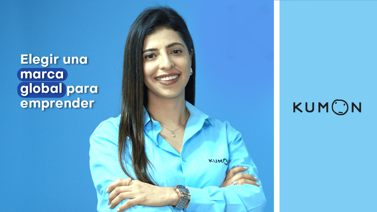 Foto de perfil de una orientadora Kumon hablando sobre la elegir uma marca global
